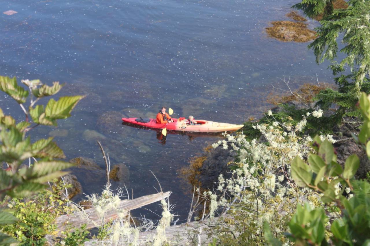 Cygnet Cove Suites Ucluelet Oda fotoğraf